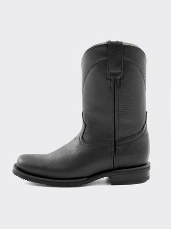 Botas vaqueras, de trabajo y botines de piel
